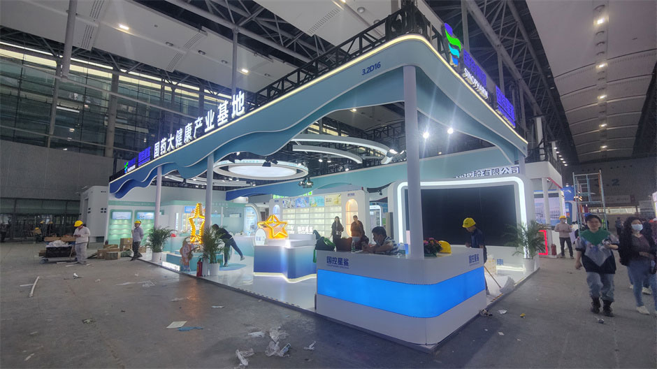 藥交會(huì)醫(yī)藥企業(yè)展覽展臺(tái)搭建現(xiàn)場