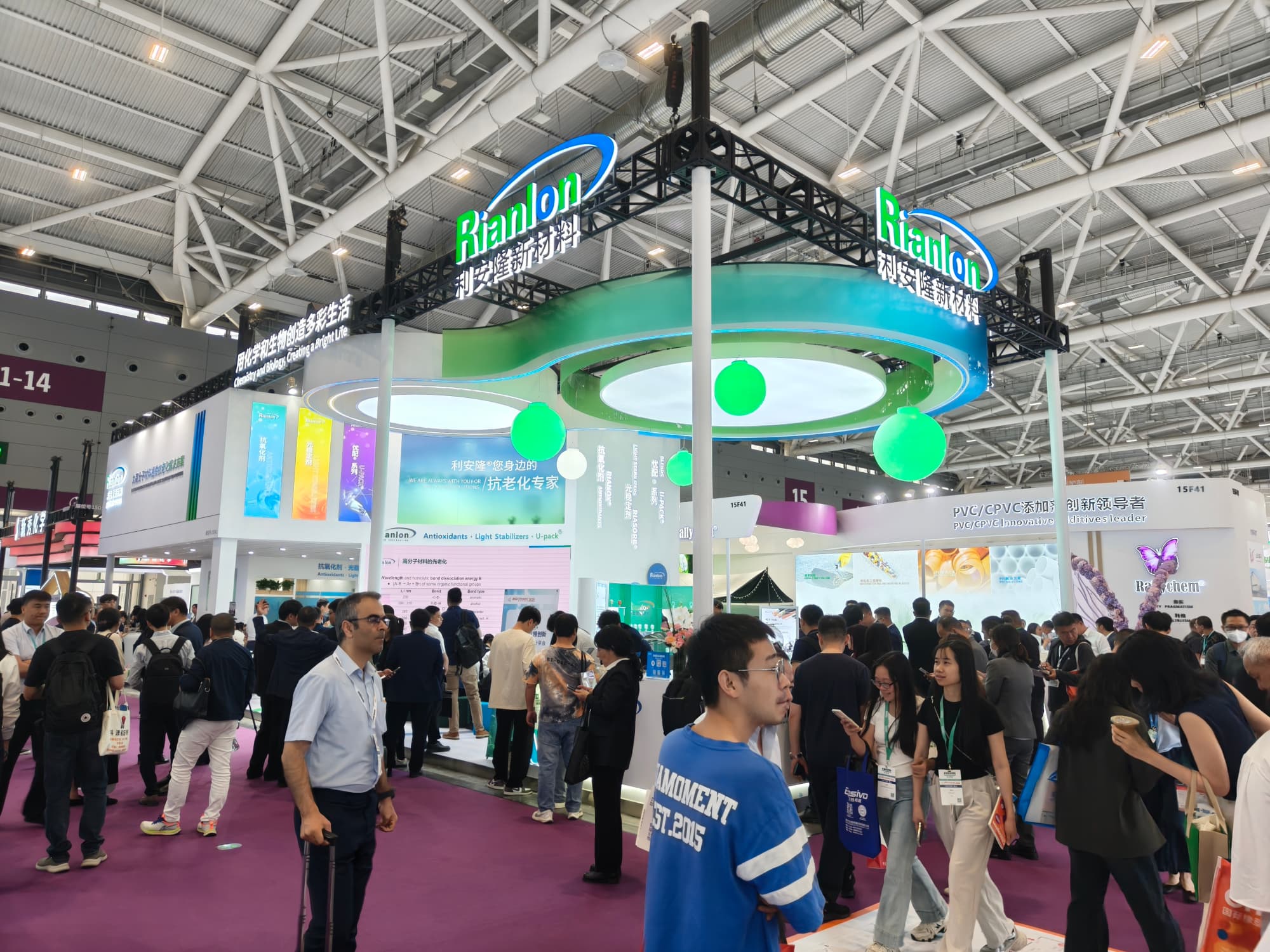 橡塑展展臺設計別只看顏值，技術展示與品牌傳遞才是核心價值