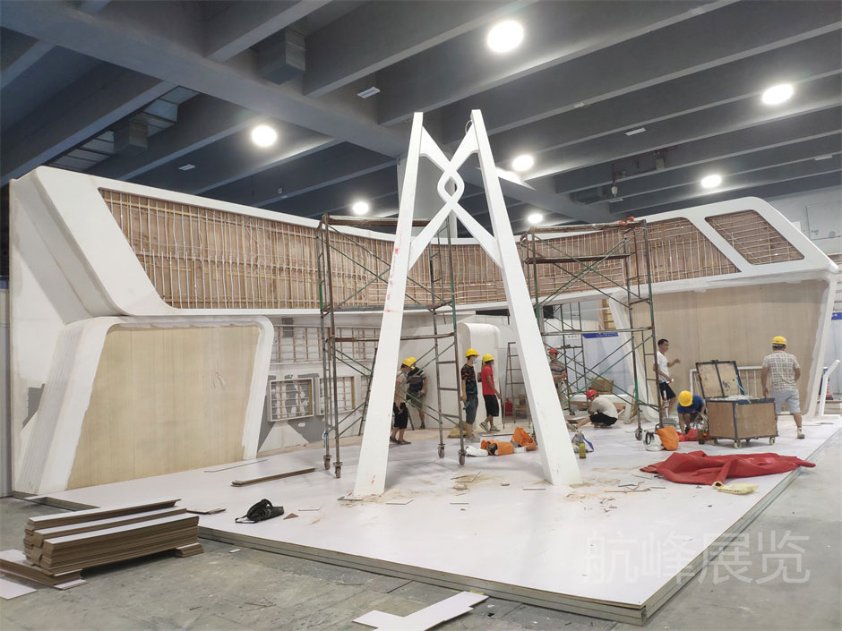 中交第二公路工程局展覽展臺搭建現場